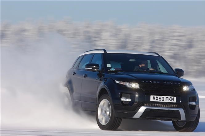 Range Rover Evoque off-roading