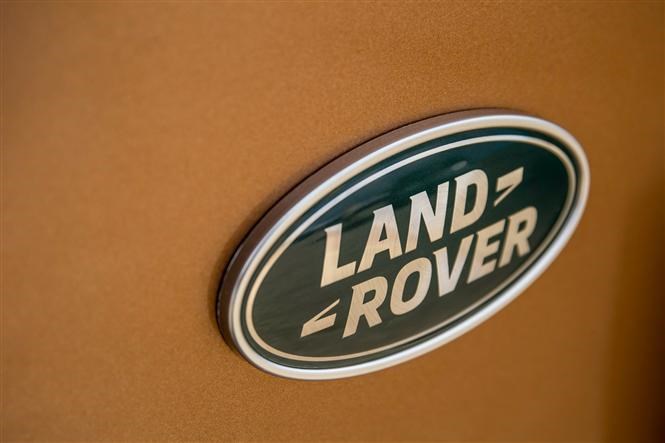 Range Rover Evoque badge