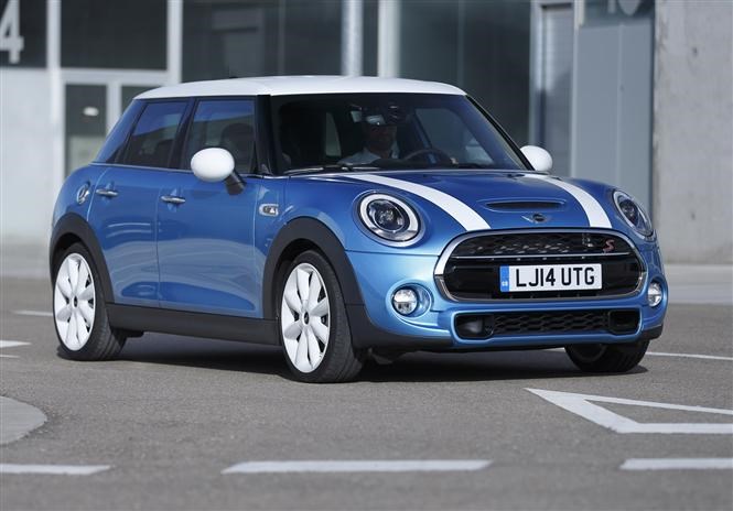 Familiar MINI Hatch nose is now attached to a taller, longer five-door body