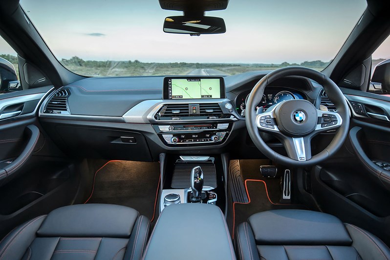 BMW X4 (2024) interior