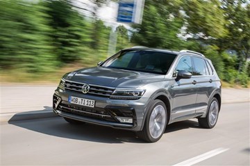 Volkswagen Tiguan front