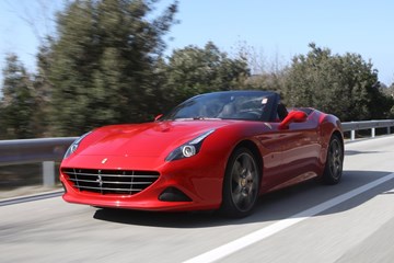 Ferrari California T Handling Speciale driven in Tuscany, Italy