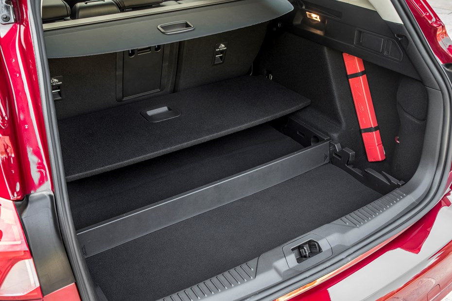 Ford Focus Estate 2018 boot/load space