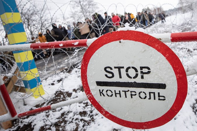 Russian and Ukrainian mining and manufacture are disrupted by conflict