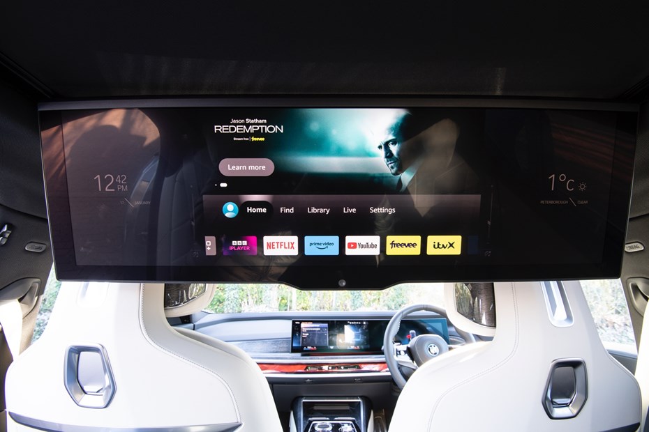 BMW i7 theatre screen