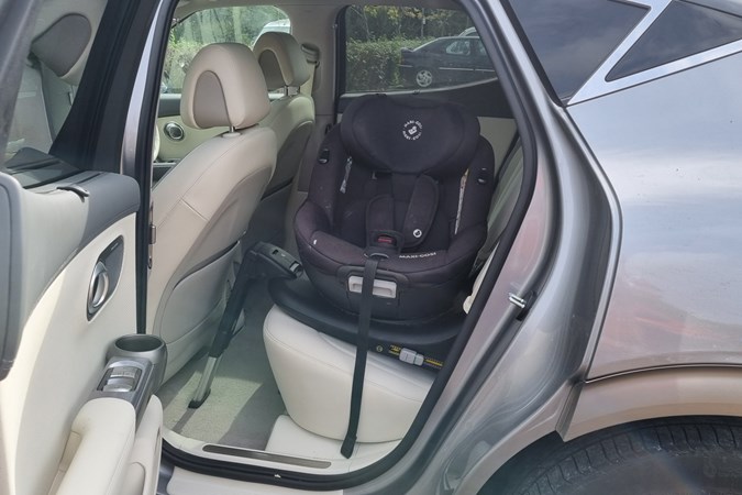 Genesis GV60 long term rear seat with rear-facing Isofix