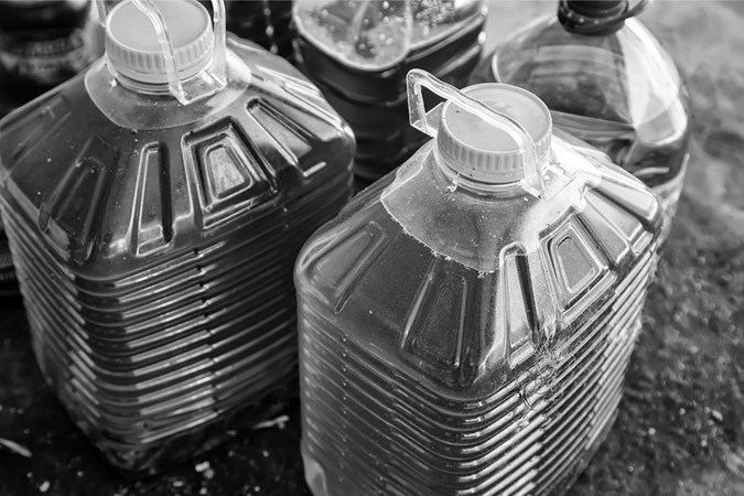 Vegetable oil bottles - Can you run your car on cooking oil?