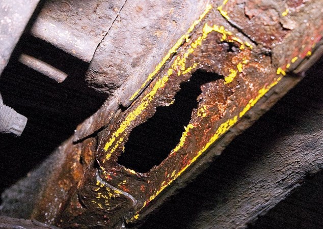 Rust hole in car - What is an MOT