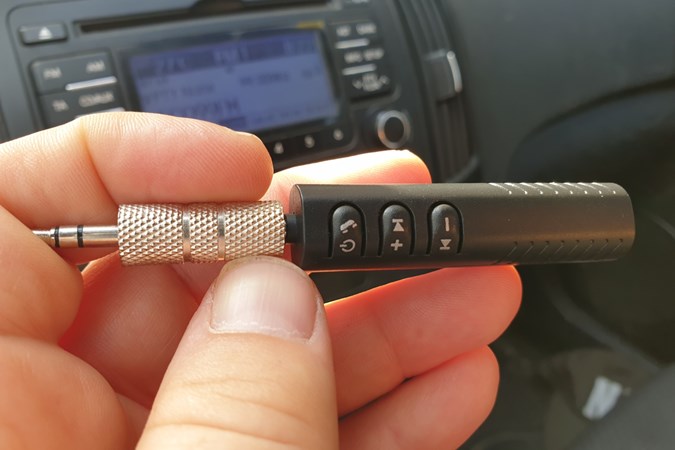 Aux-in Bluetooth connector - What is Bluetooth