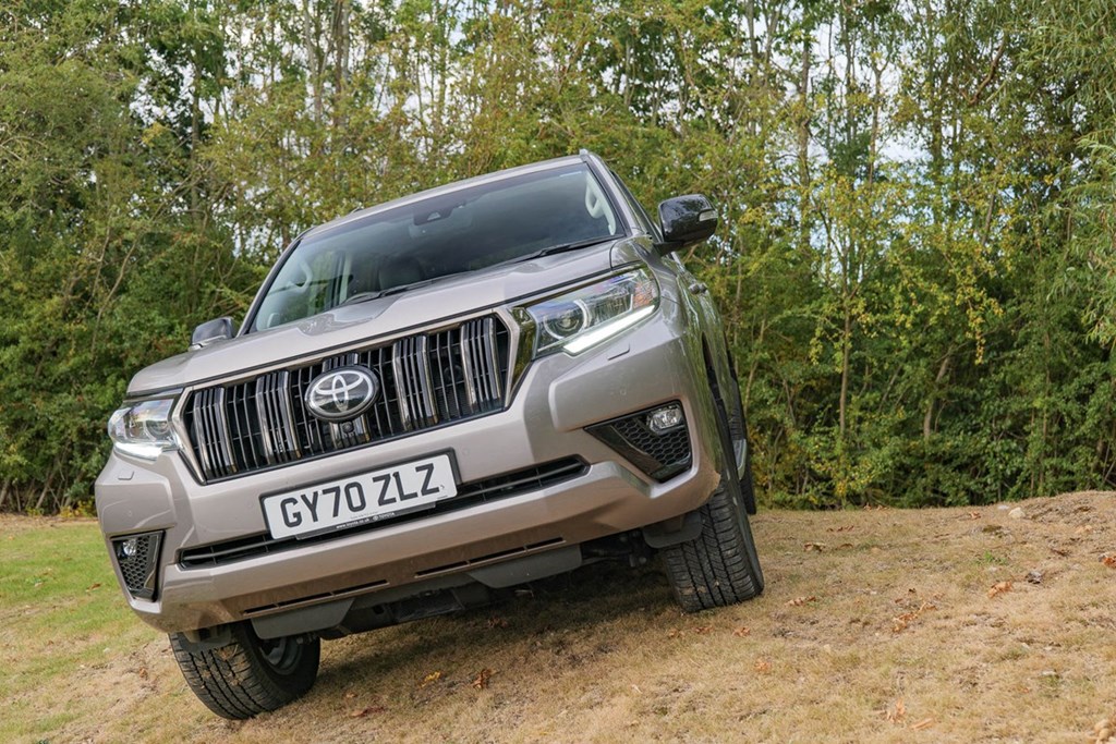 What is 4WD (four-wheel-drive)?