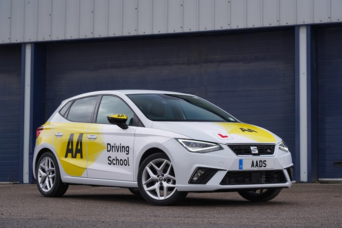 SEAT Ibiza AA driving school car - What is an automatic gearbox