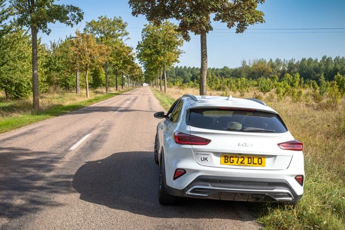 Image of a Kia Xceed parked at the side of a road in France