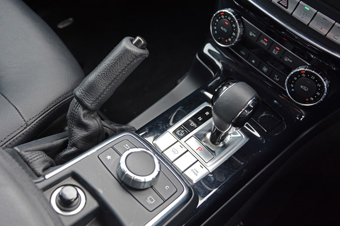 Mercedes-Benz G-Class centre console