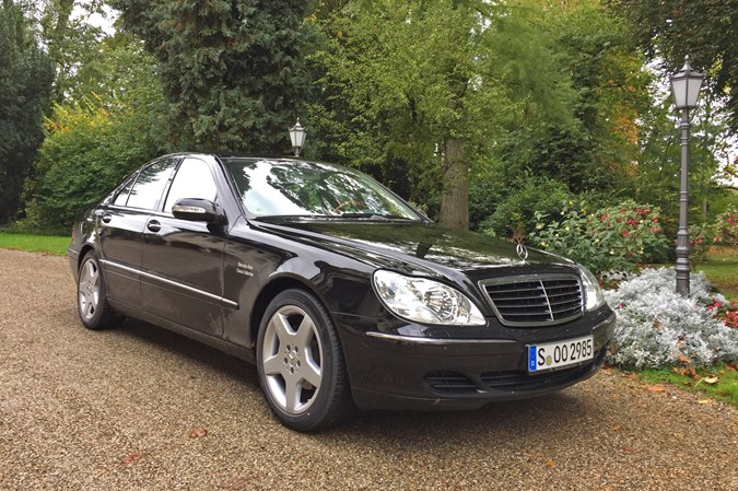 Mercedes-Benz S-Class W220 front static