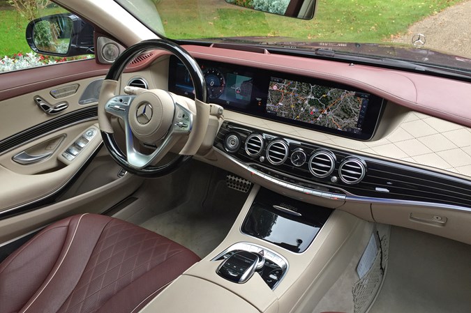 Mercedes-Benz S-Class W222 dashboard