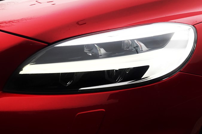 Volvo V40 D4 R-Design Day Running Lights - Passion Red