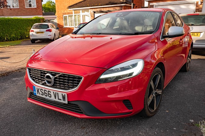 2016 Volvo V40 R-Design D4