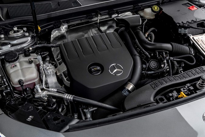 Mercedes-Benz A 200 engine