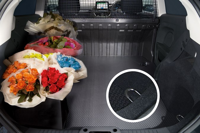 Ford Fiesta Van 2018 - load area