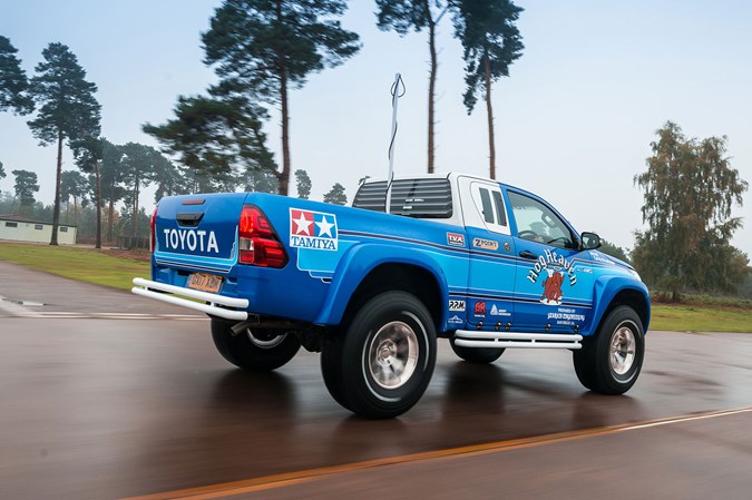 Toyota Hilux Bruiser - rear driving