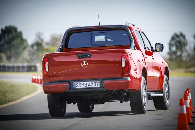 Mercedes-Benz X-Class passenger ride - swerve test, rear