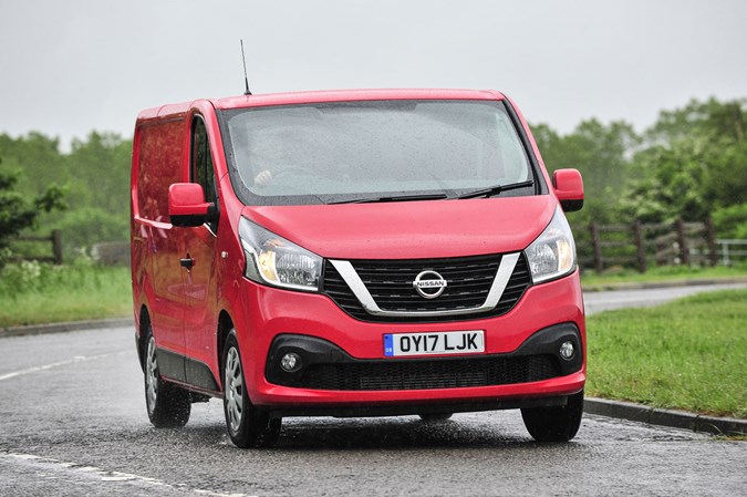 Nissan NV300 vs Toyota Proace twin-test review - NV300 driving