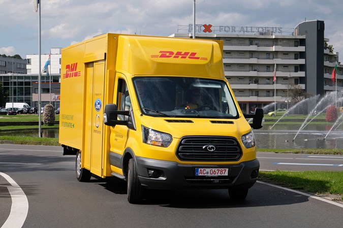 StreetScooter Work XL - Ford Transit-based electric van for Deutsche Post DHL - driving and CO2