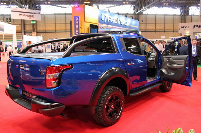 Mitsubishi L200 special editions star at the CV Show 2017