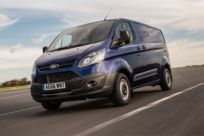 Van sales fall in October but 2016 still best year on record | Parkers