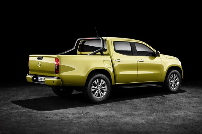 Mercedes-Benz X-Class Progressive - rear