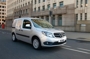 Mercedes Citan driving