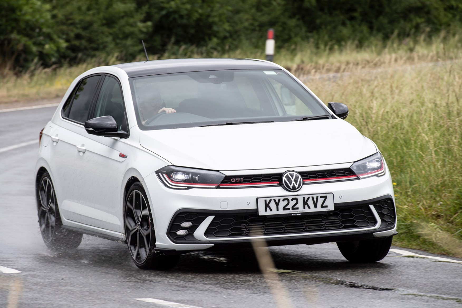 Volkswagen Polo GTI ホワイト Used Volkswagen Polo GTi (2018 - 2025) Verdict
