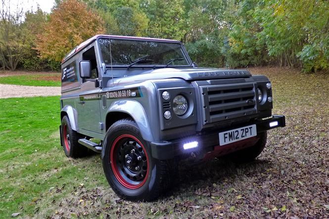 JE Engineering Land Rover Defender automatic gearbox conversion - front