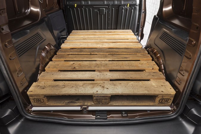 2018 Vauxhall Combo van - load area with Euro pallets