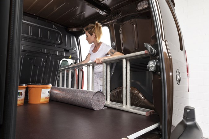 2018 Vauxhall Combo van - load area, with load-through hatch and ladder