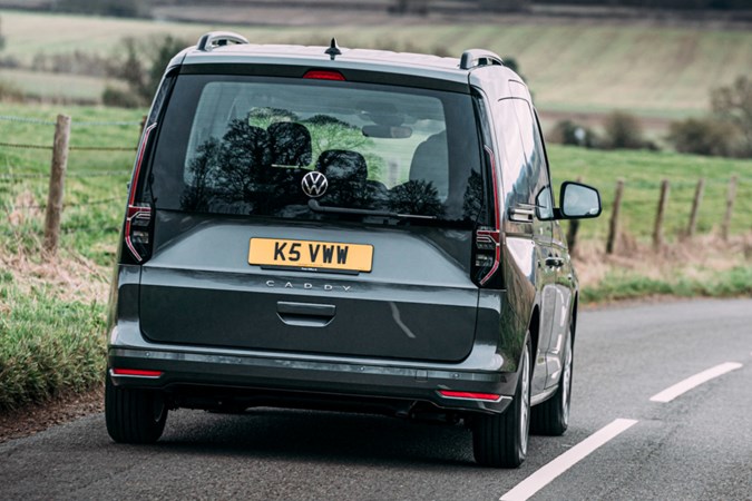 VW Caddy moving rear