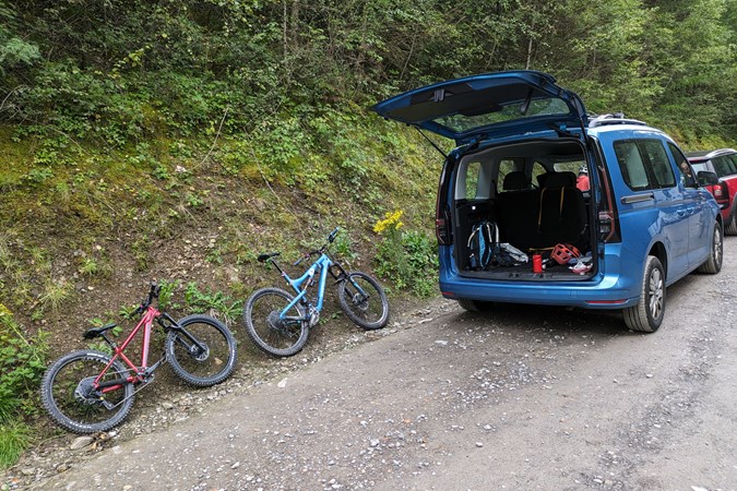 VW Caddy Life bikes