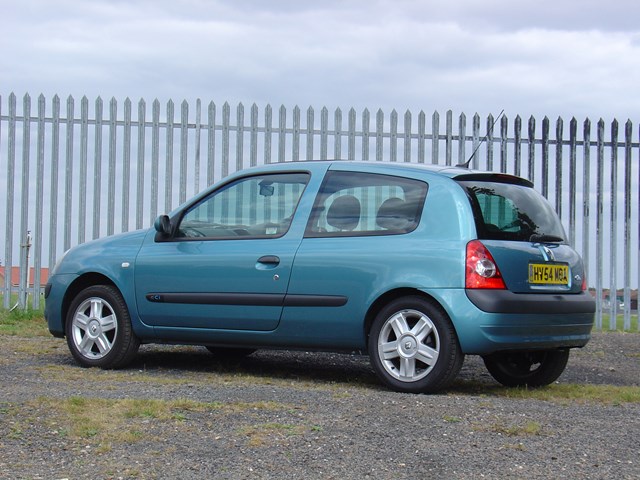 Used Renault Clio Hatchback (2001 - 2008) Review