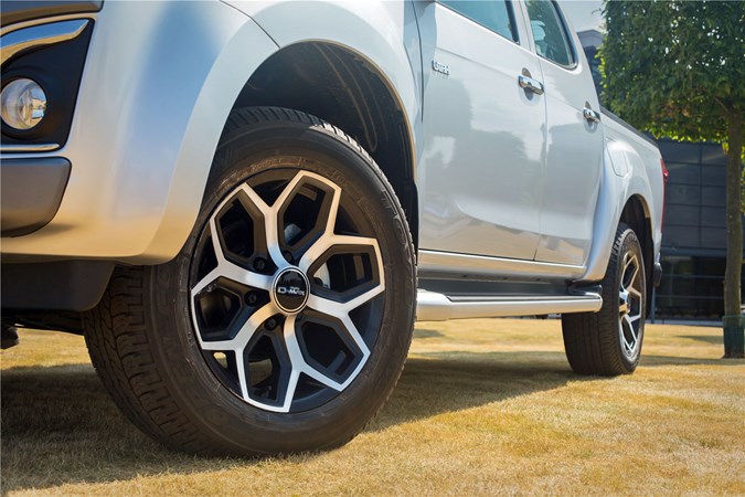 Isuzu D-Max Utah Luxe - 18-inch diamond-cut alloy wheels