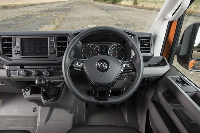 VW Crafter vs Mercedes Sprinter - Crafter steering wheel