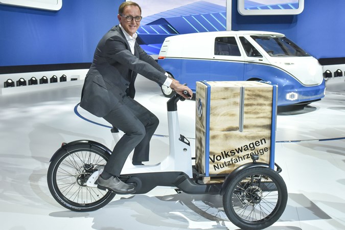 VW Cargo e-Bike world debut at IAA 2018