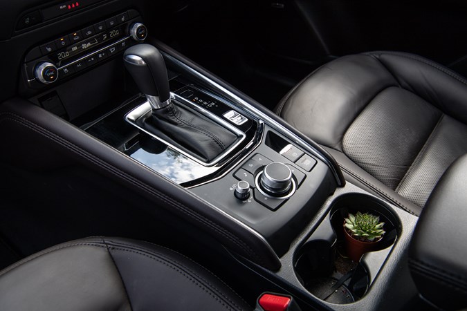 Mazda CX-5 interior centre console left