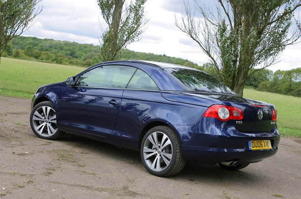 VW Eos roof closed, short trunk