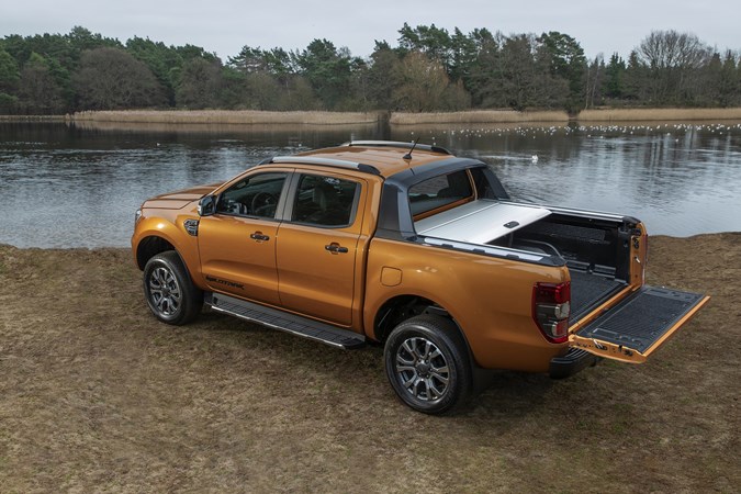 Ford Ranger 2019 - Wildtrak, Saber Orange, rear-view, load area with accessories