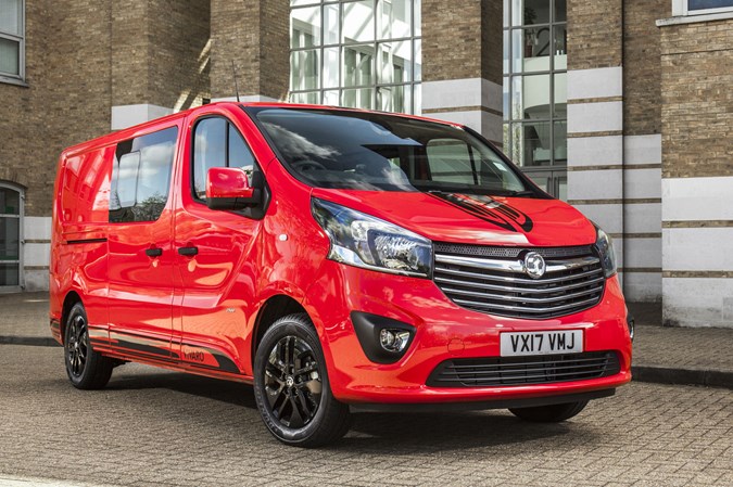 Vauxhall Vivaro Limited Edition Nav review - red, front view