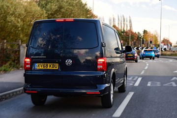 Van braking distances researched by Volkswagen - VW Transporter braking