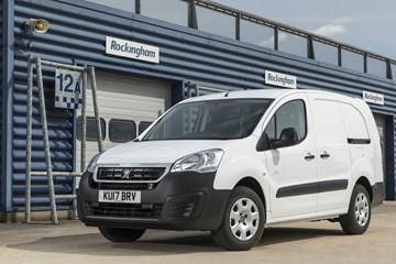 Peugeot Partner Electric L2 van review