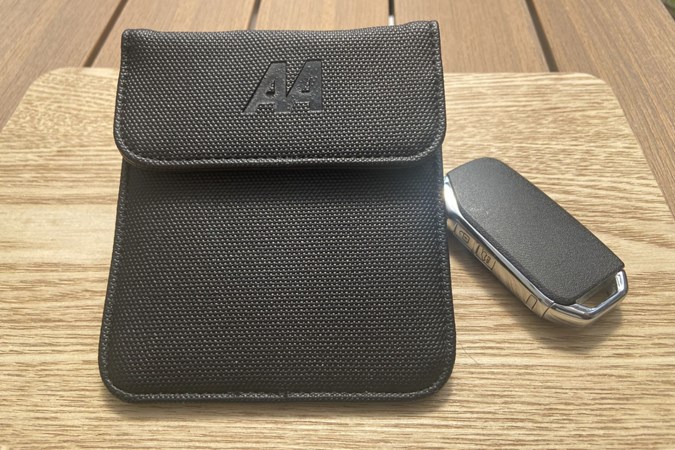 AA RFID Pouch Closed