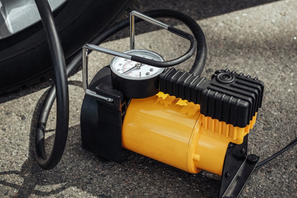 Flat Tyre? Here’s How To Change A Car Wheel In Minutes