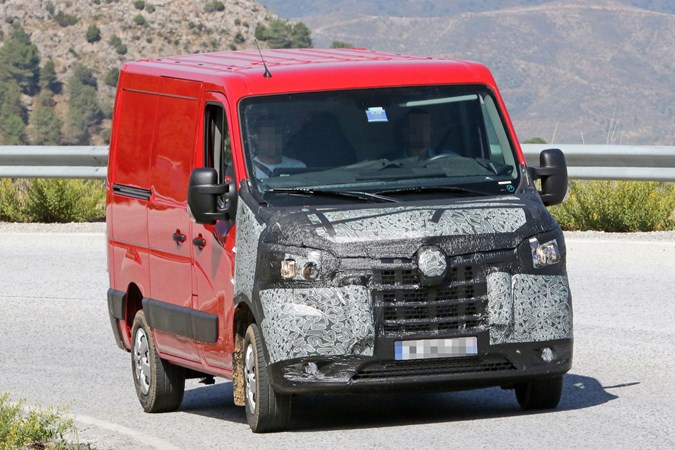 Renault Master, Nissan NV400, Vauxhall Movano 2019 facelift spy shot - front view, driving, red